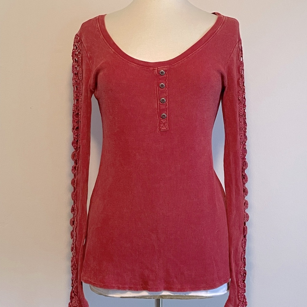 T Party Women’s red long sleeve shirt, size small with decorative sleeve
